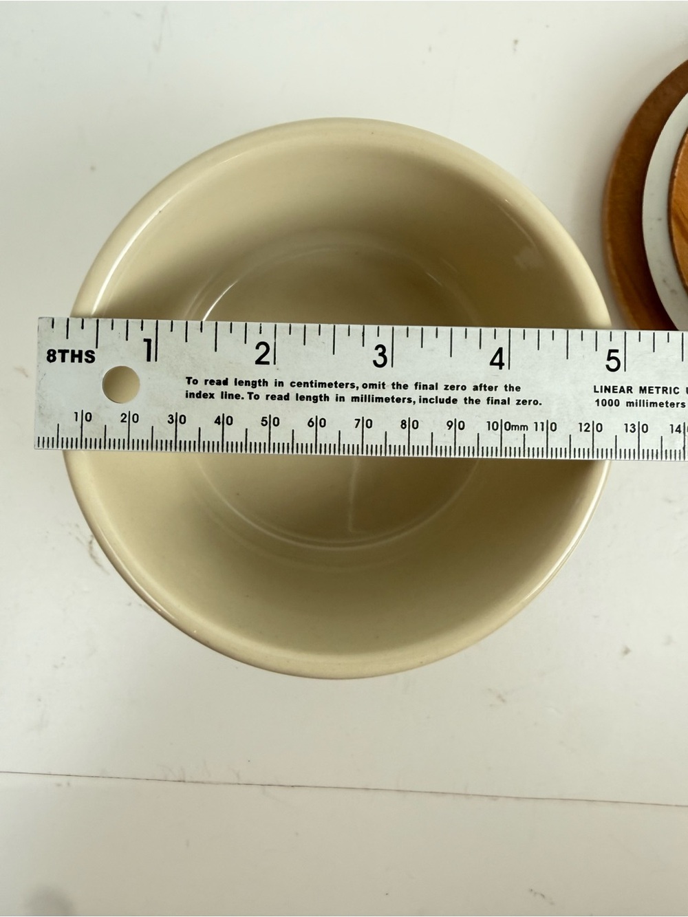 Friendship Pottery Roseville OH Ceramic Storage Jar Crock Wood Lid 2.5” x 5” - Picture 7 of 8